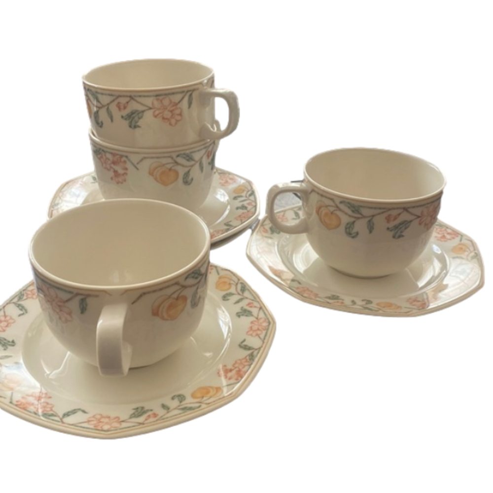 Wedgewood Carmel patten 4 cups/ saucers